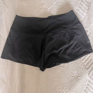 Lululemon Speed Up lined running shorts
